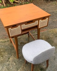 Set Meja Kursi Abora - Gambar 3